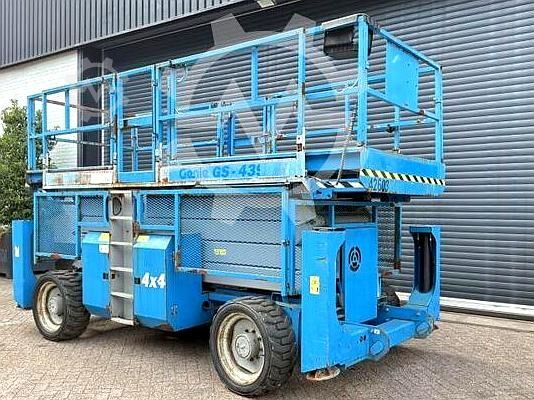 Hefplatform Genie GS 4390