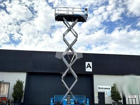 Hefplatform Genie GS 4390