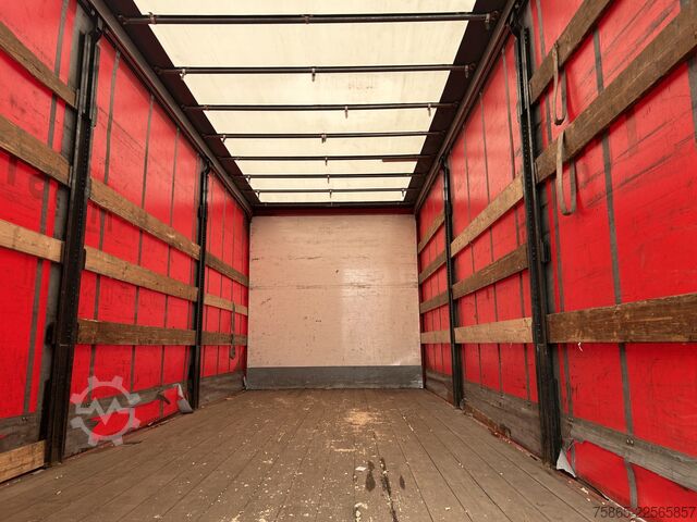 Skjutbar presenning DAF LF 210 FA / 12 Ton / 502 dkm / Curtainside / Lo...