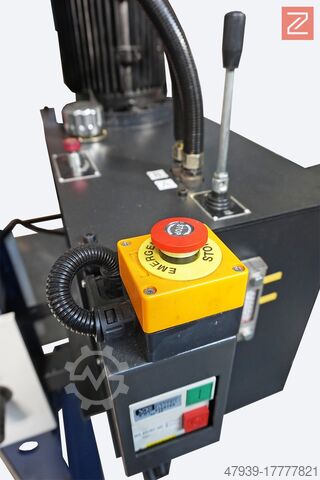 Presse d'atelier avec dispositif de pliage Zimas P100-1050