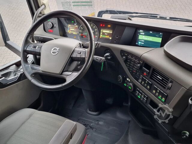 Standaard-SZM Volvo FH 13.460 Globetrotter 6x2/4 - Full air - Steer...
