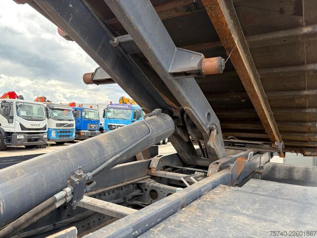 Sistem de braț cu cârlige Mercedes-Benz Axor 1928 + FASSI F110A-- 2X EXT. + HAAKARM SYS...