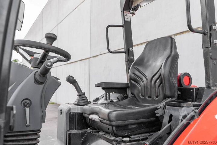 Mini utovarivač Manitou MLA 3-25 HC
