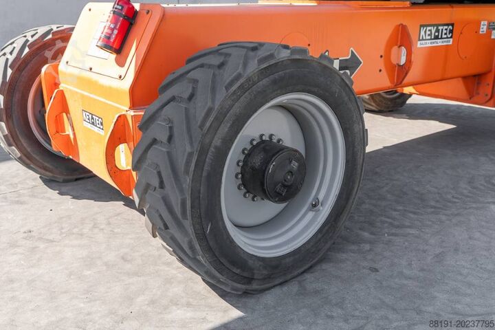 Platforma teleskopowa JLG 1500 SJ