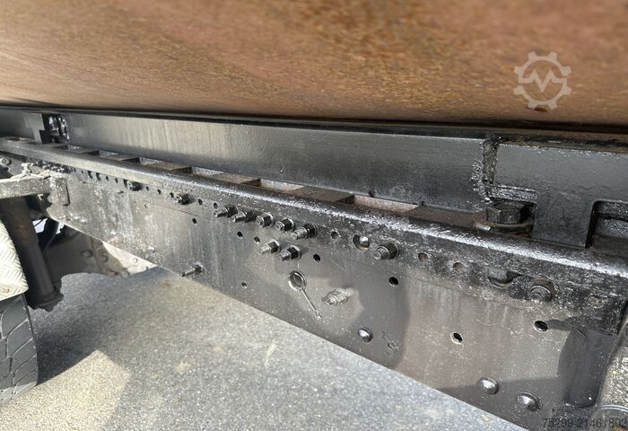 Billenő teherautó Volvo FM12-460 8x4 Kipper