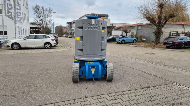 Scharnierend telescopisch platform Genie Z-30/20N