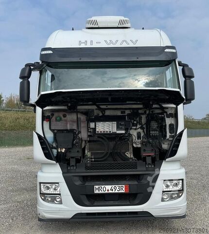Platós ponyvás Iveco STRALIS AD260S46Y/PS