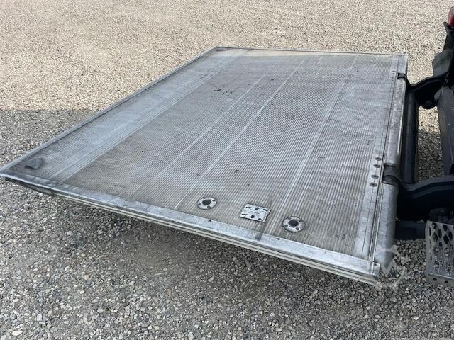 Platós ponyvás Iveco STRALIS AD260S46Y/PS