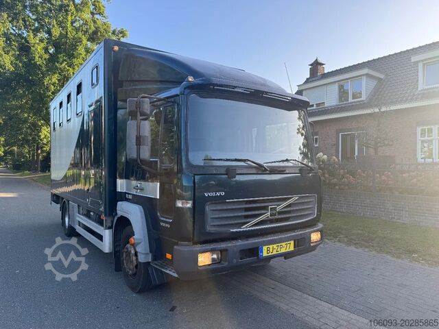 Paarden transport Volvo Horsetruck  APK 8-2026