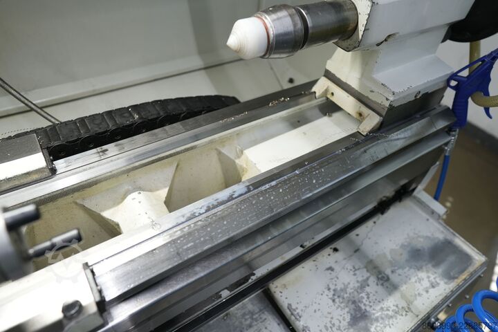 Tokarka uniwersalna GDW LZ 400S