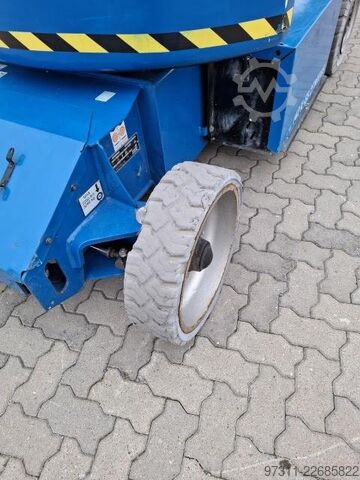 Scharnierende telescopische hoogwerker JLG E400AJPN