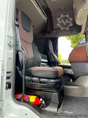 Volumul SZM DAF XF 530 SSC 6x2/4*MEGA*Intarder*Voll*E6D