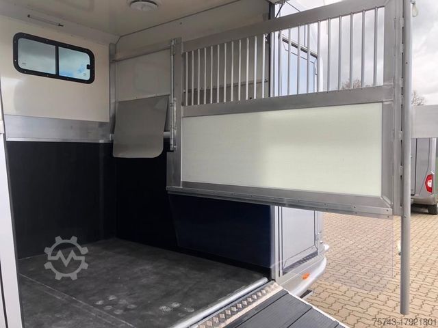 Pferdeanhänger  2 A Hengstemodell,Sattelk. mit Bett
