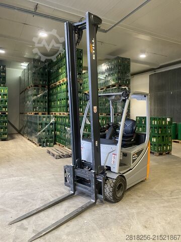 Retraktorový vozík STILL RX20-16C