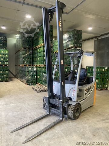 Retraktorový vozík STILL RX20-16C