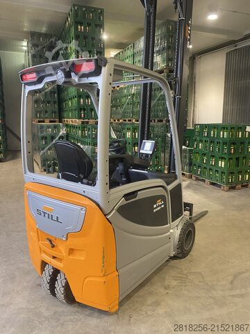 Retraktorový vozík STILL RX20-16C