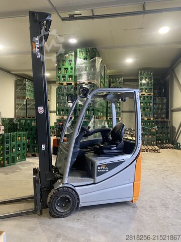 Retraktorový vozík STILL RX20-16C