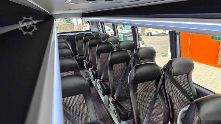 Kleinbus IVECO 2x Daily 70 Lagerfahrzeug Ferqui Sunrise 2,5 m B