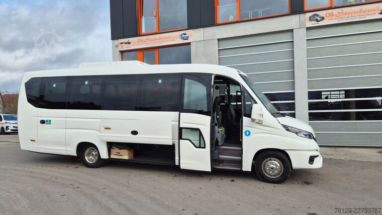 Kleinbus IVECO 2x Daily 70 Lagerfahrzeug Ferqui Sunrise 2,5 m B