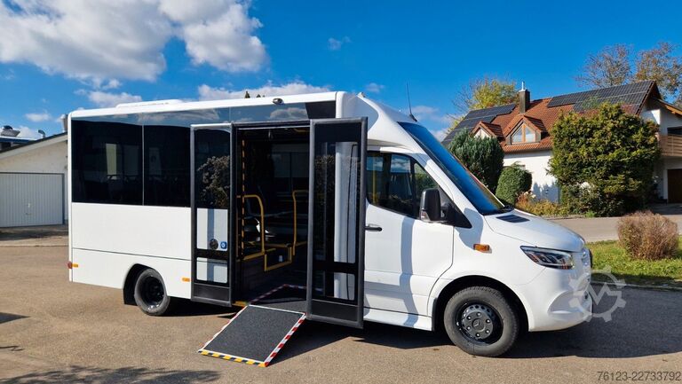 Stadtbus MERCEDES-BENZ Frontniederflur Sprinter 517 / 4 er Bestuhlung