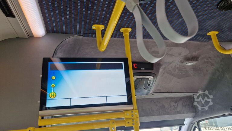 Stadtbus MERCEDES-BENZ Frontniederflur Sprinter 517 / 4 er Bestuhlung