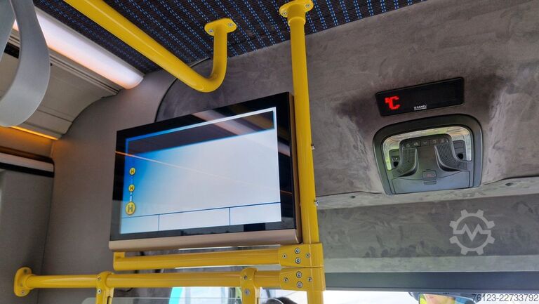 Stadtbus MERCEDES-BENZ Frontniederflur Sprinter 517 / 4 er Bestuhlung