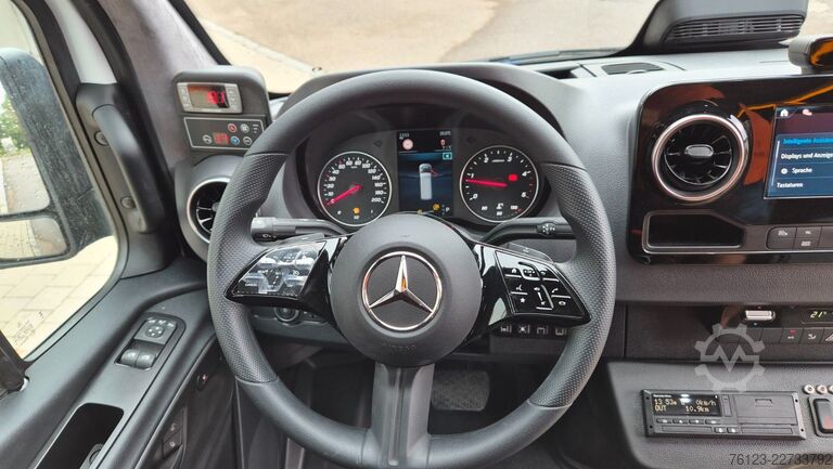 Stadtbus MERCEDES-BENZ Frontniederflur Sprinter 517 / 4 er Bestuhlung