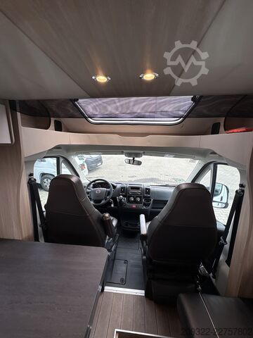 Félintegrált lakóautó Fiat Ducato Weinsberg Carasuite 650MF del 2020 | Manuale | Posti letto: 5