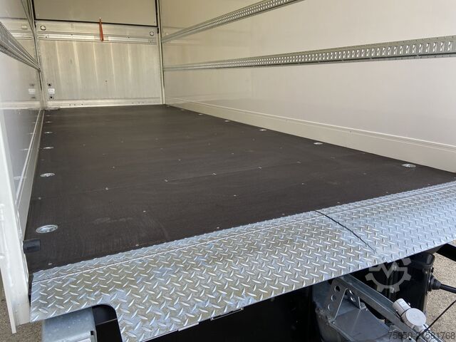 Box trailer Möslein TKO105 D-L 7 m  Tandem Koffer, Ladebordwand 1,5 t + DurchladbarNeufahrzeug --