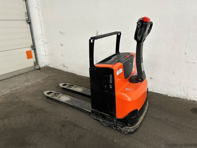 Electric Pallet Truck Toyota LWE 180