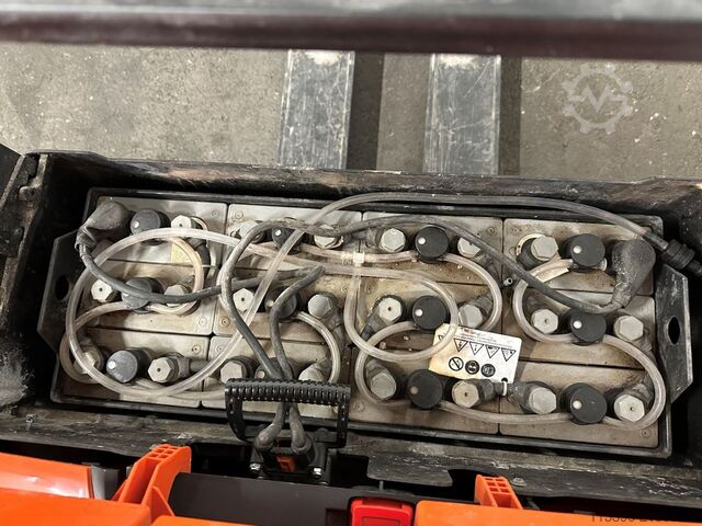 Electric Pallet Truck Toyota LWE 180