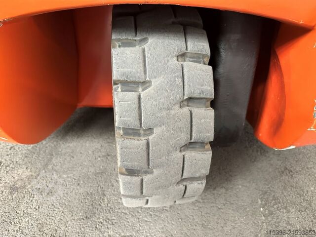 Electric 3-wheel forklift Toyota 7FBEST10 - TRIPLEX 6 m - 688 Stunden !!!