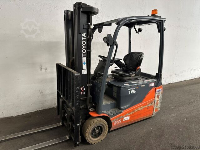 Electric 3-wheel forklift Toyota 8FBE16T - TRIPLEX 4,7 m