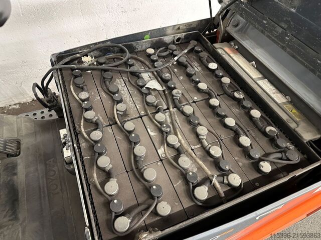 Electric 3-wheel forklift Toyota 8FBE16T - TRIPLEX 4,7 m