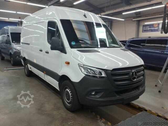 Fourgon Mercedes-Benz Sprinter 317 CDI,L2H2,Automatik,Kamera,Navi