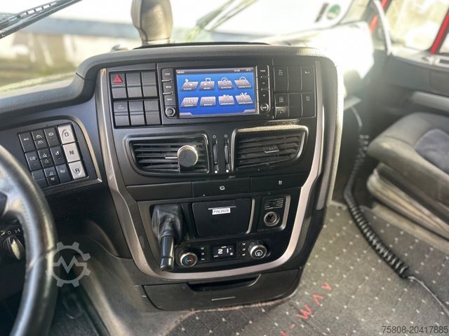 Standard nyergesvontató IVECO Stralis 460 Hydraulik Retarder Standklima ACC