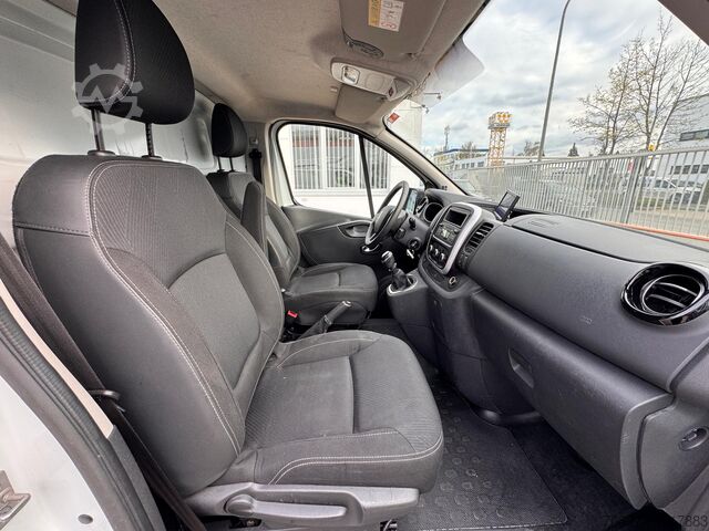 Work platform Renault Trafic III  Steiger France Elevateur 111