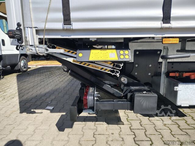 Curtain sider van IVECO Daily 70C18HA8 Plane LBW BackSleeper SOFORT