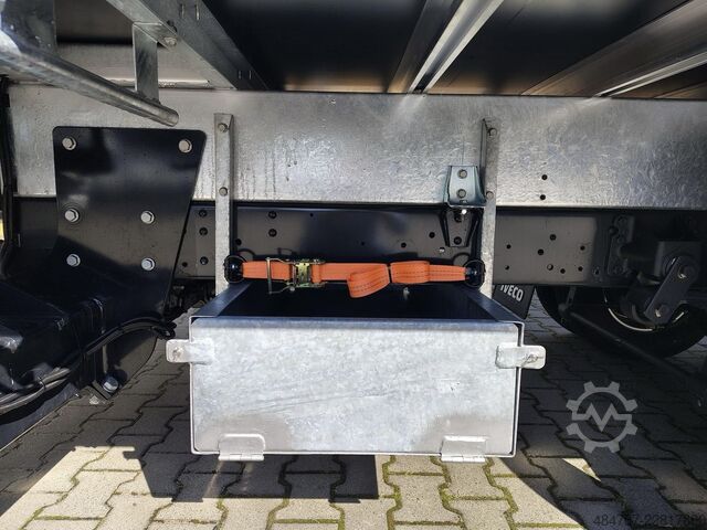 Curtain sider van IVECO Daily 70C18HA8 Plane LBW BackSleeper SOFORT