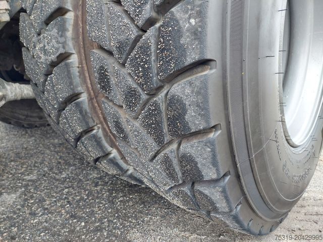 Caminhão bomba de concreto MAN 35.413 FFD-TM BB CIFA MAGNUM MK 28.4