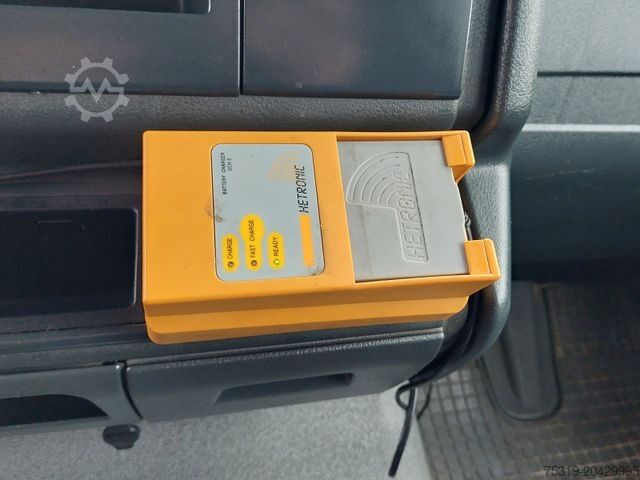 Caminhão bomba de concreto MAN 35.413 FFD-TM BB CIFA MAGNUM MK 28.4