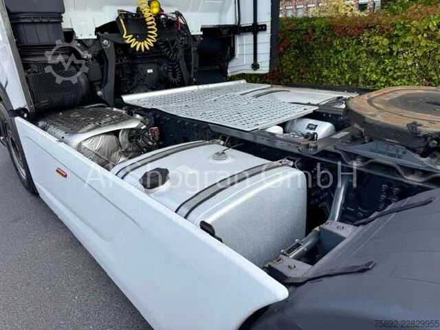 Standart-SZM Iveco S-WAY 510 Retarder / Euro6 d / 2 x Tank