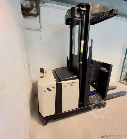 Orderpicker op hoog niveau CROWN LP3500 1t 75h operating hours