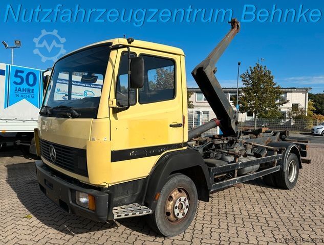 Tipper van MERCEDES-BENZ 814 BB Abrollkipper/ Meiller City Haken/ 2x AHK