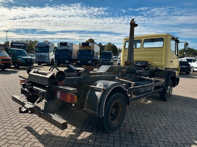 Tipper van MERCEDES-BENZ 814 BB Abrollkipper/ Meiller City Haken/ 2x AHK