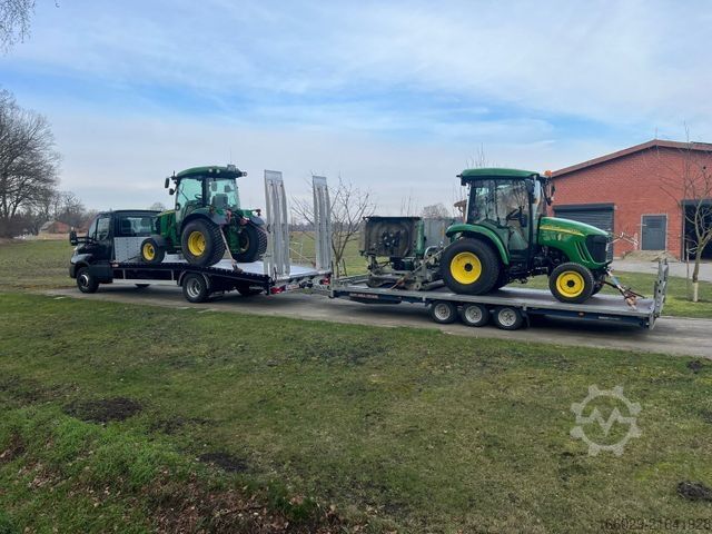 Pick-up bestelwagen IVECO Maschinentransporter Arbeitsbühnentransporter