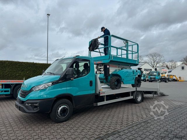 Pick-up bestelwagen IVECO Maschinentransporter Arbeitsbühnentransporter