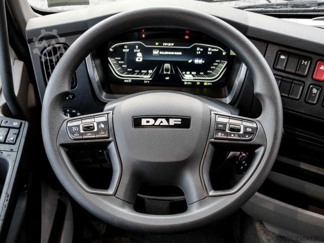 Box truck DAF XB 290 FA Koffer 16t