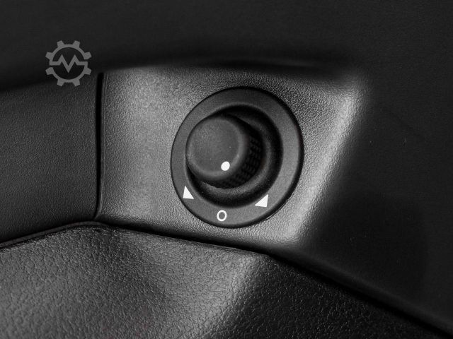 Box truck DAF XB 290 FA Koffer 16t