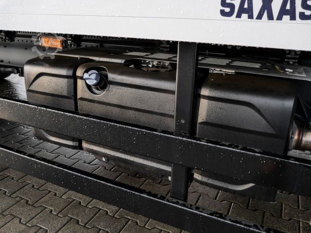 Box truck DAF XB 290 FA Koffer 16t